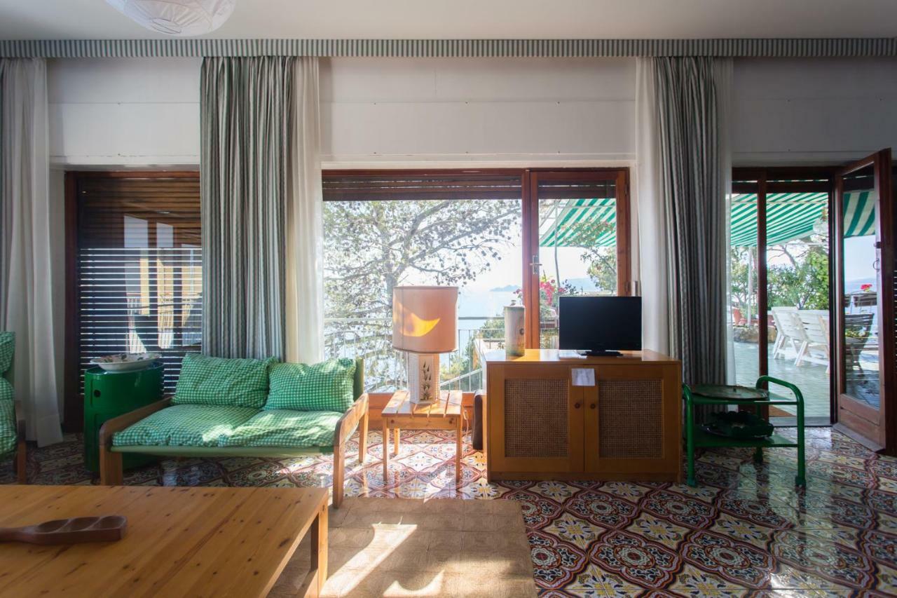 Apartament Stunning View Relax Tra Mare E Cielo Villa Solari Zewnętrze zdjęcie